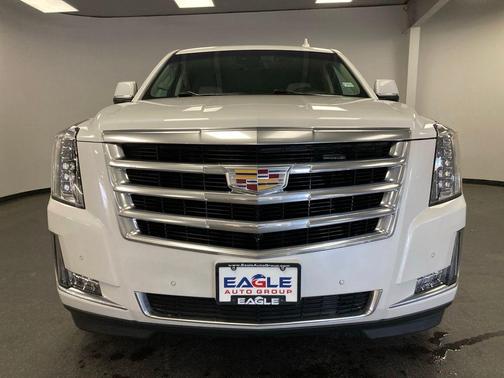 Crystal White Tricoat 2019 Cadillac Escalade Luxury