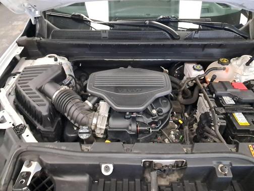 2022 GMC Acadia AWD AT4