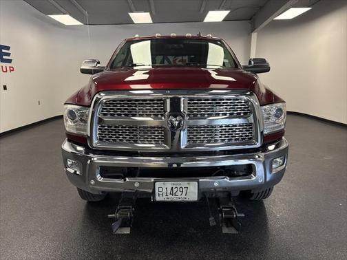 2018 RAM 3500 Laramie Crew Cab 4x4 8' Box