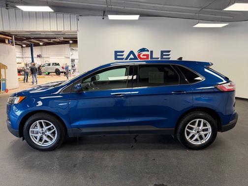 Blue Metallic 2024 Ford Edge SEL