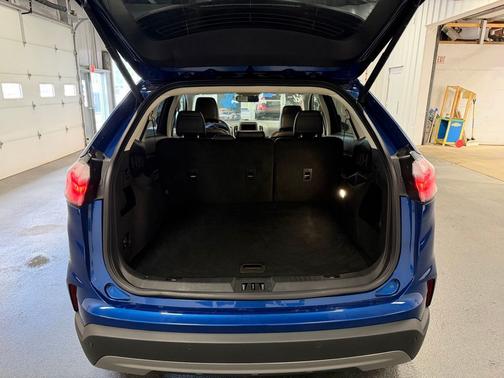 Blue Metallic 2024 Ford Edge SEL