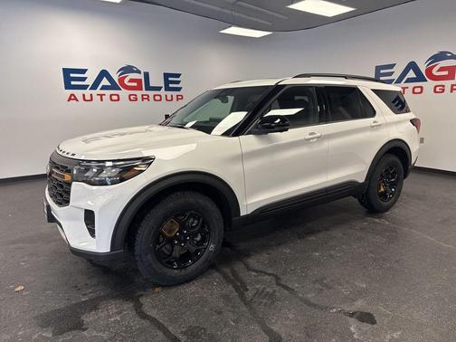Star White Metallic Tri-Coat 2026 Ford Explorer Tremor