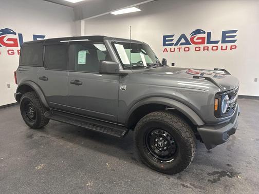Carbonized Gray Metallic 2026 Ford Bronco Big Bend