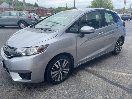 Lunar Silver Metallic 2017 Honda Fit EX-L