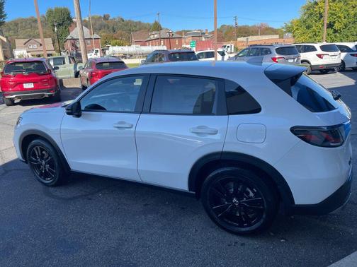 2026 Honda HR-V AWD Sport