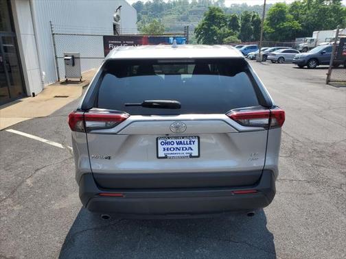 2022 Toyota RAV4 LE