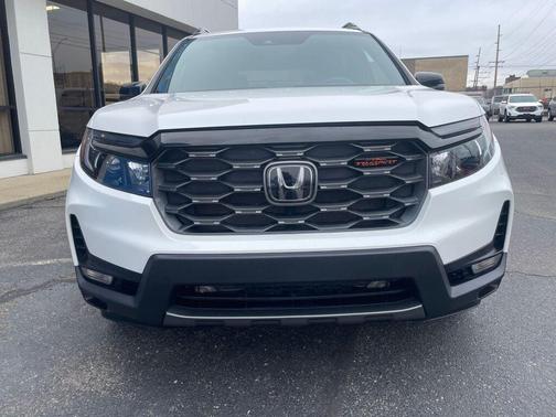 2023 Honda Passport AWD TrailSport