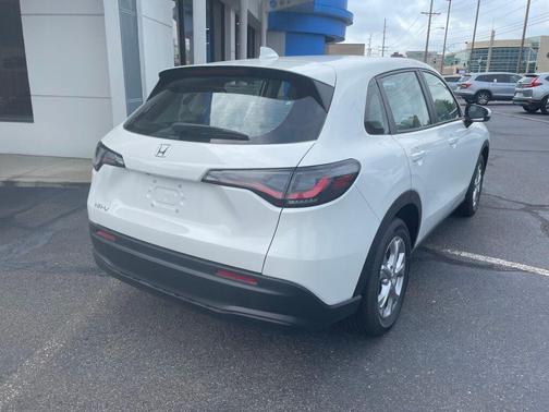 2025 Honda HR-V LX