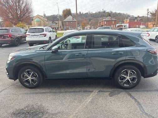 2025 Honda HR-V EX-L