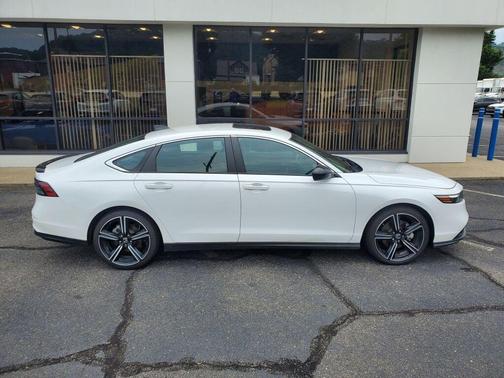2023 Honda Accord Hybrid Base