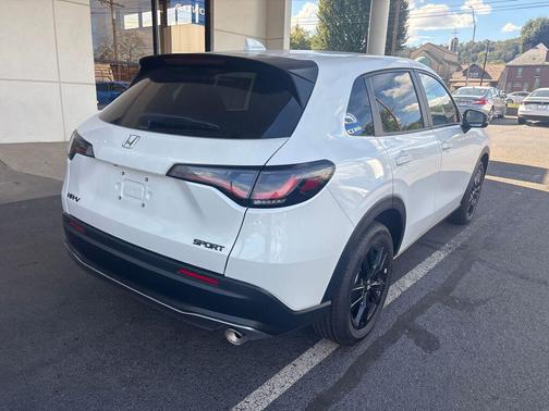 2026 Honda HR-V AWD Sport