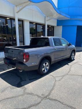 Modern Steel Metallic 2026 Honda Ridgeline RTL