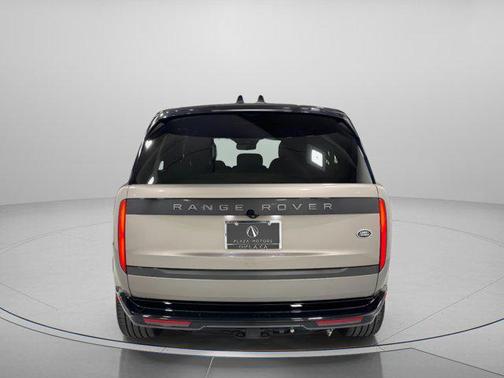 2023 Land Rover Range Rover P530 SE