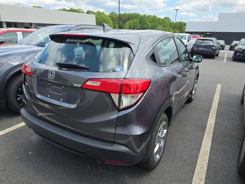 Modern Steel Metallic 2021 Honda HR-V LX