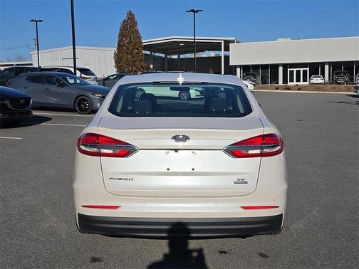 2020 Ford Fusion Hybrid SE