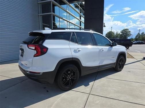 2023 GMC Terrain AT4