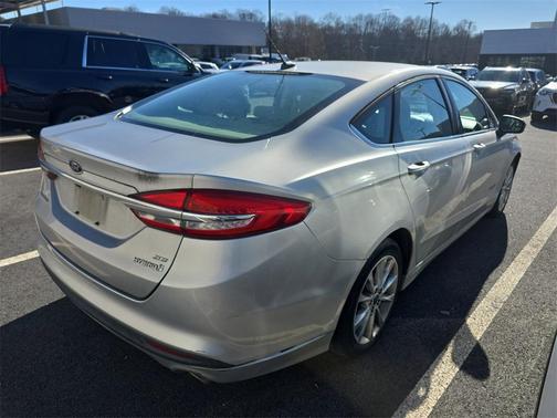 2017 Ford Fusion Hybrid SE