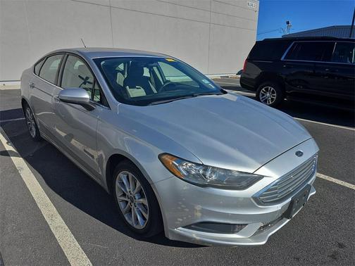 2017 Ford Fusion Hybrid SE