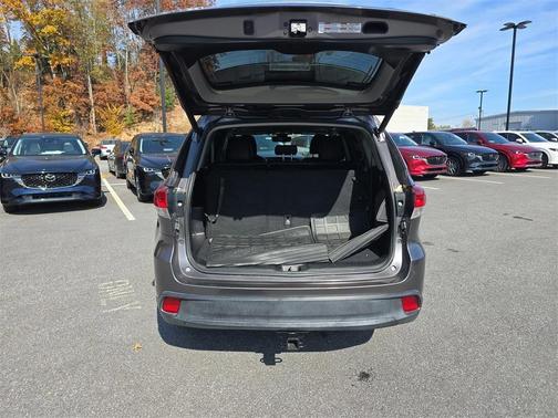 2019 Toyota Highlander 