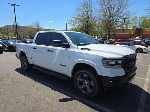 Bright White Clearcoat 2023 RAM 1500 Big Horn