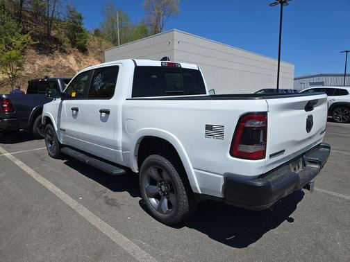 Bright White Clearcoat 2023 RAM 1500 Big Horn