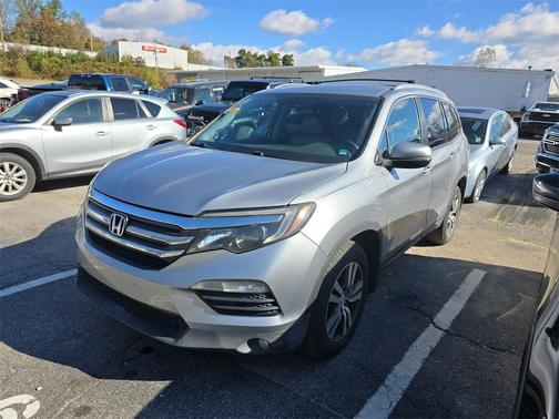 2016 Honda Pilot EX-L w/ Navigation
