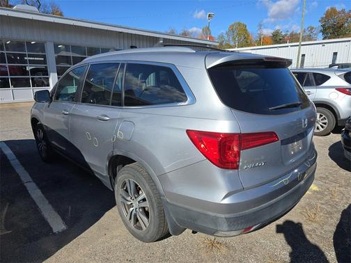 2016 Honda Pilot EX-L w/ Navigation