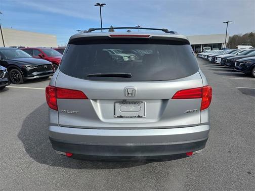 2016 Honda Pilot EX-L w/ Navigation