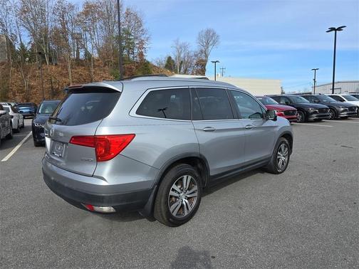 2016 Honda Pilot EX-L w/ Navigation