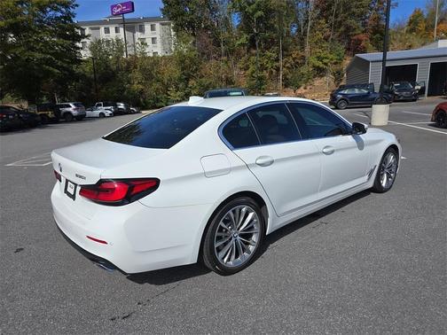 2023 BMW 530 i xDrive