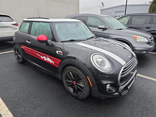 2017 MINI Hardtop Cooper
