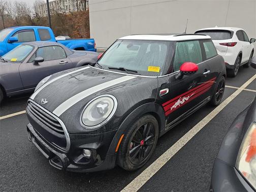 2017 MINI Hardtop Cooper