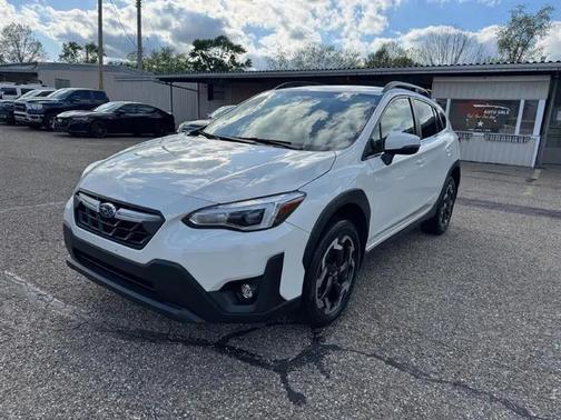 Crystal White Pearl 2021 Subaru Crosstrek Limited