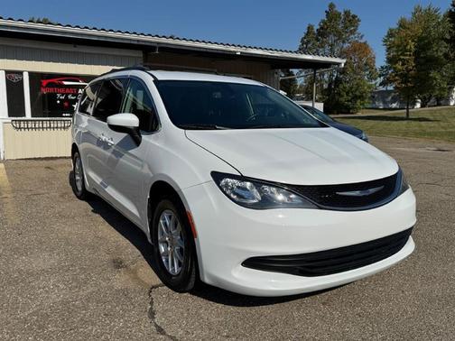 2020 Chrysler Voyager LXI