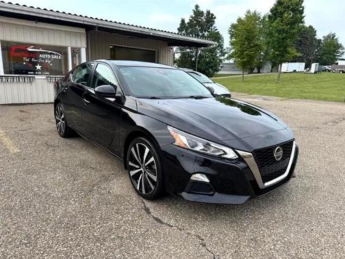 2022 Nissan Altima SR Intelligent AWD