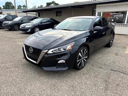 2022 Nissan Altima SR Intelligent AWD