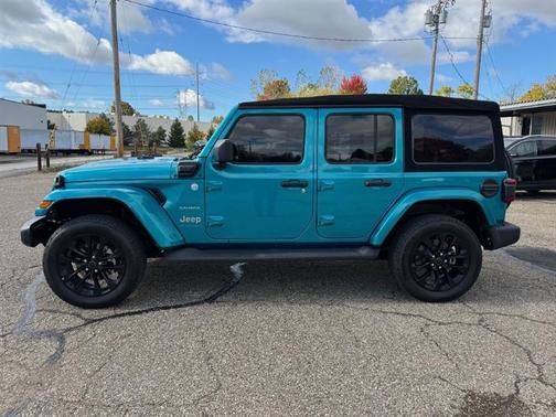 2024 Jeep Wrangler 4xe Sahara