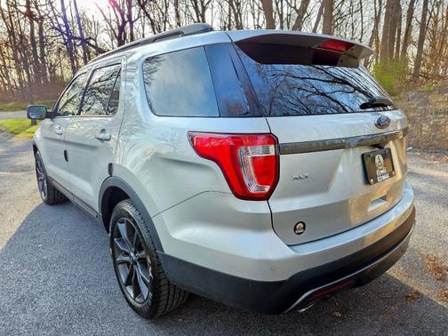 Silver 2017 Ford Explorer XLT