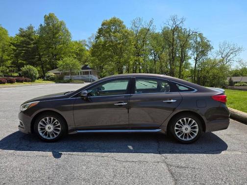 Dark Truffle 2015 Hyundai SONATA Limited