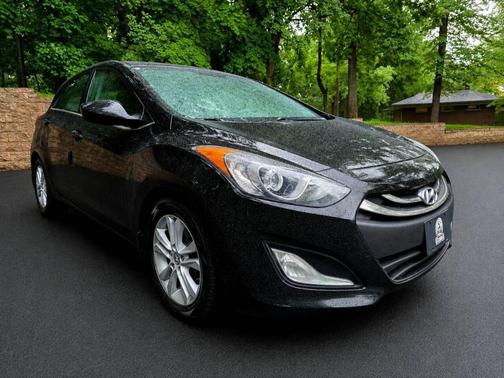 Black Noir Pearl 2013 Hyundai Elantra GT Base