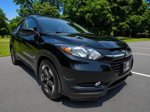 Black 2018 Honda HR-V EX-L w/Navigation