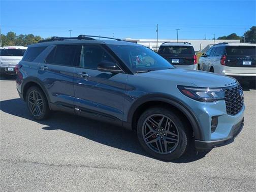 2025 Ford Explorer ST