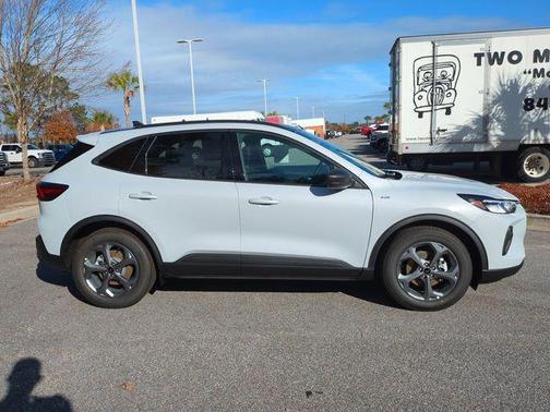 SPACE SILVER METALLIC 2025 Ford Escape ST-Line