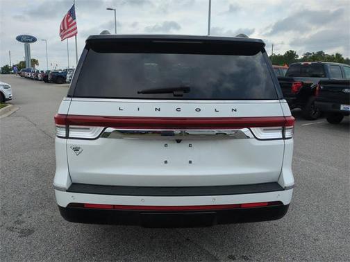 2022 Lincoln Navigator Black Label
