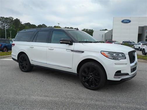 2022 Lincoln Navigator Black Label