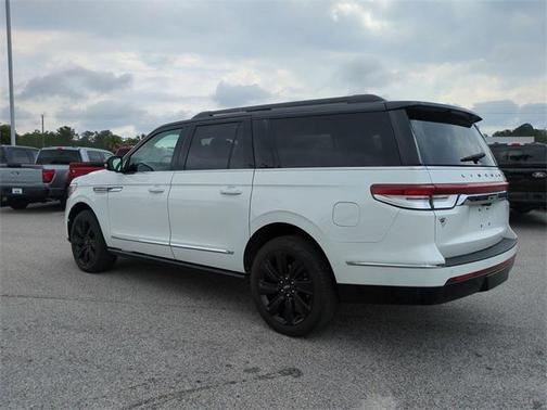 2022 Lincoln Navigator Black Label