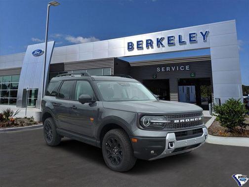 CARBONIZED GRAY METALLIC 2025 Ford Bronco Sport Badlands SUV