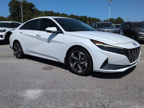 Quartz White 2022 Hyundai ELANTRA Limited