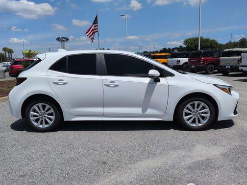 Ice Cap 2024 Toyota Corolla SE