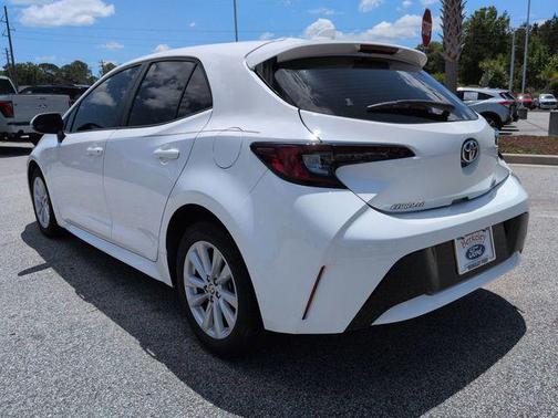 Ice Cap 2024 Toyota Corolla SE